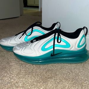 Nike AirMax 720